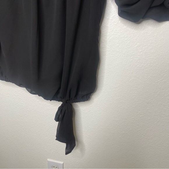 CeCe Chiffon Off/On Shoulder Ruffled Layered Long Sleeve with Side Hem Bow tie - Picture 5 of 9